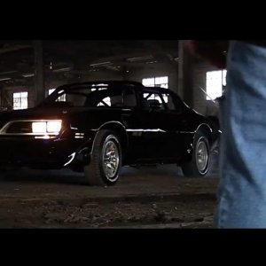 1977 Pontiac Trans Am Smokey and the Bandit Jump Car