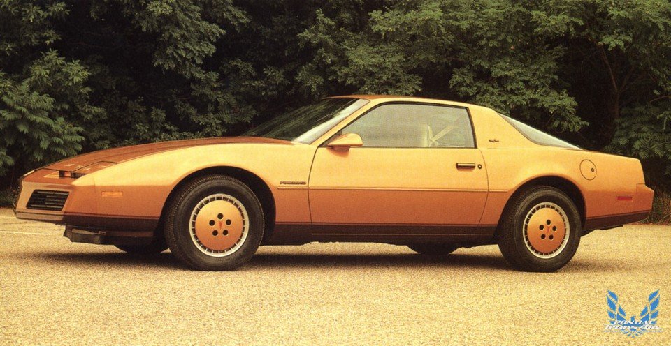 1982 Pontiac Firebird SE Press Photo