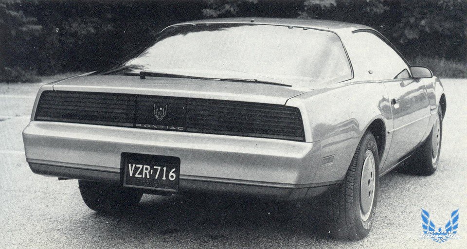 1982 Pontiac Firebird SE Press Photo